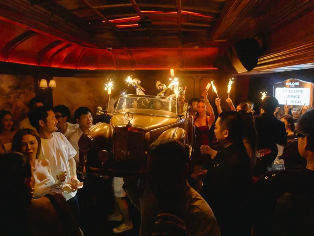 salone nightclub bangkok